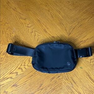 Black Unisex Waist Pack Sling Bag